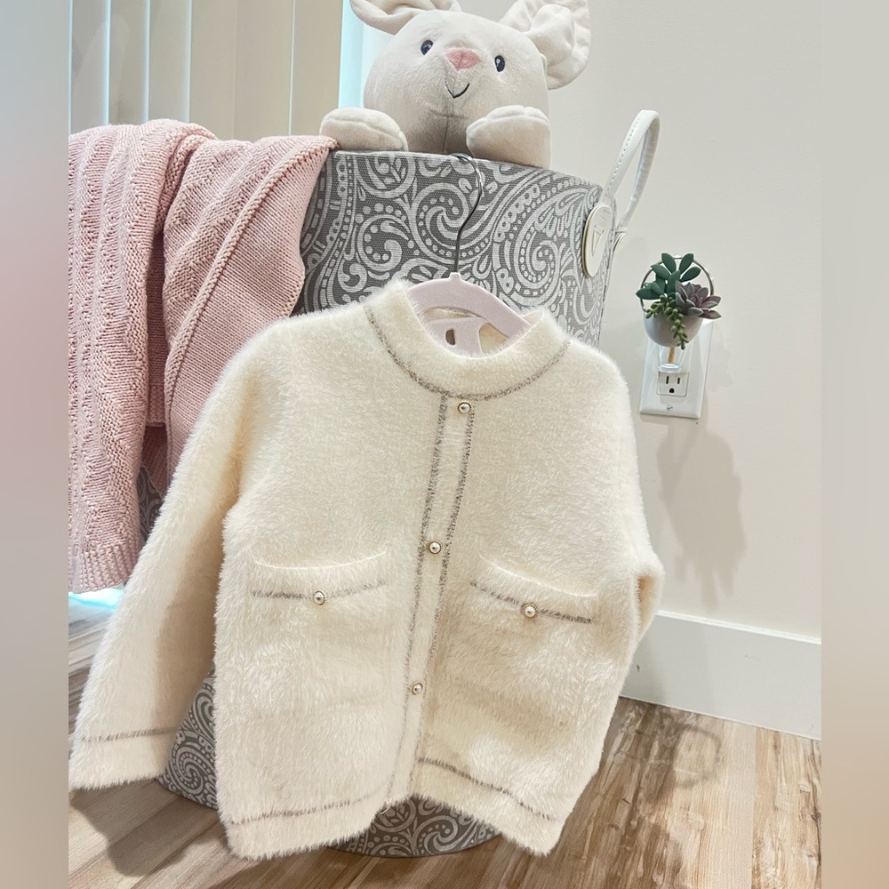 Dave and Bella Fine Collection Toddler Sweater 3T